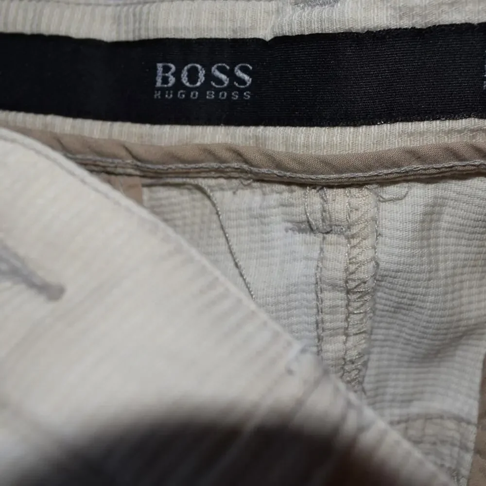 BOSS Hugo Boss Men’s Beige Micro Check Cotton Chino Pants Size 31